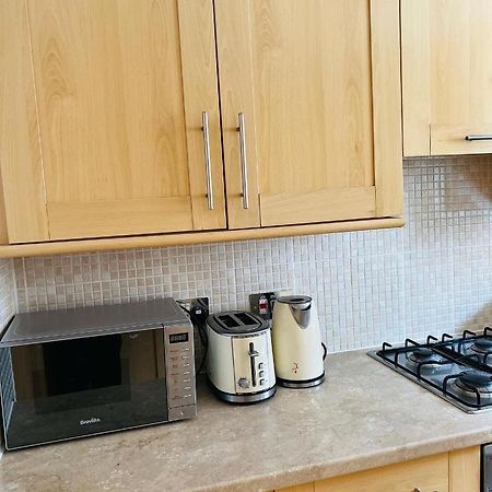 Modern 2Bed 2Bath Ground Floor Apartment 에든버러 외부 사진
